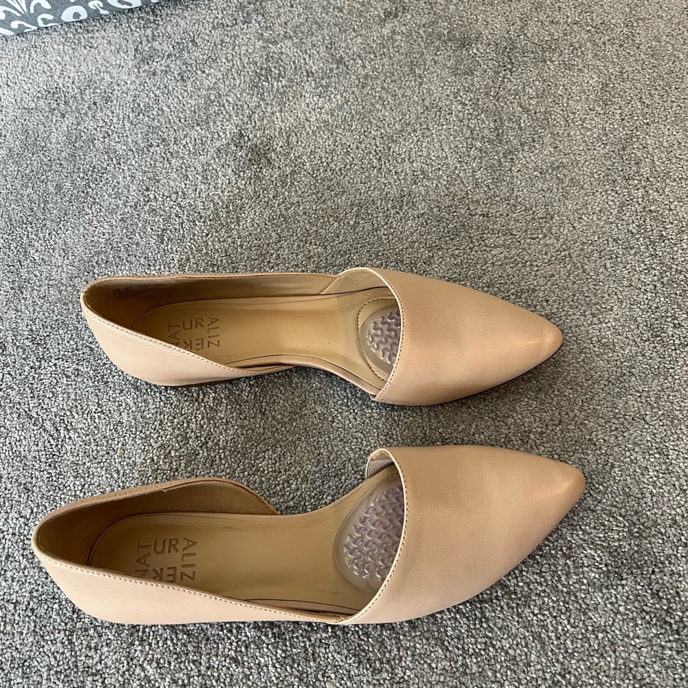 Samantha D’Orsay Naturalizer size 9 flats